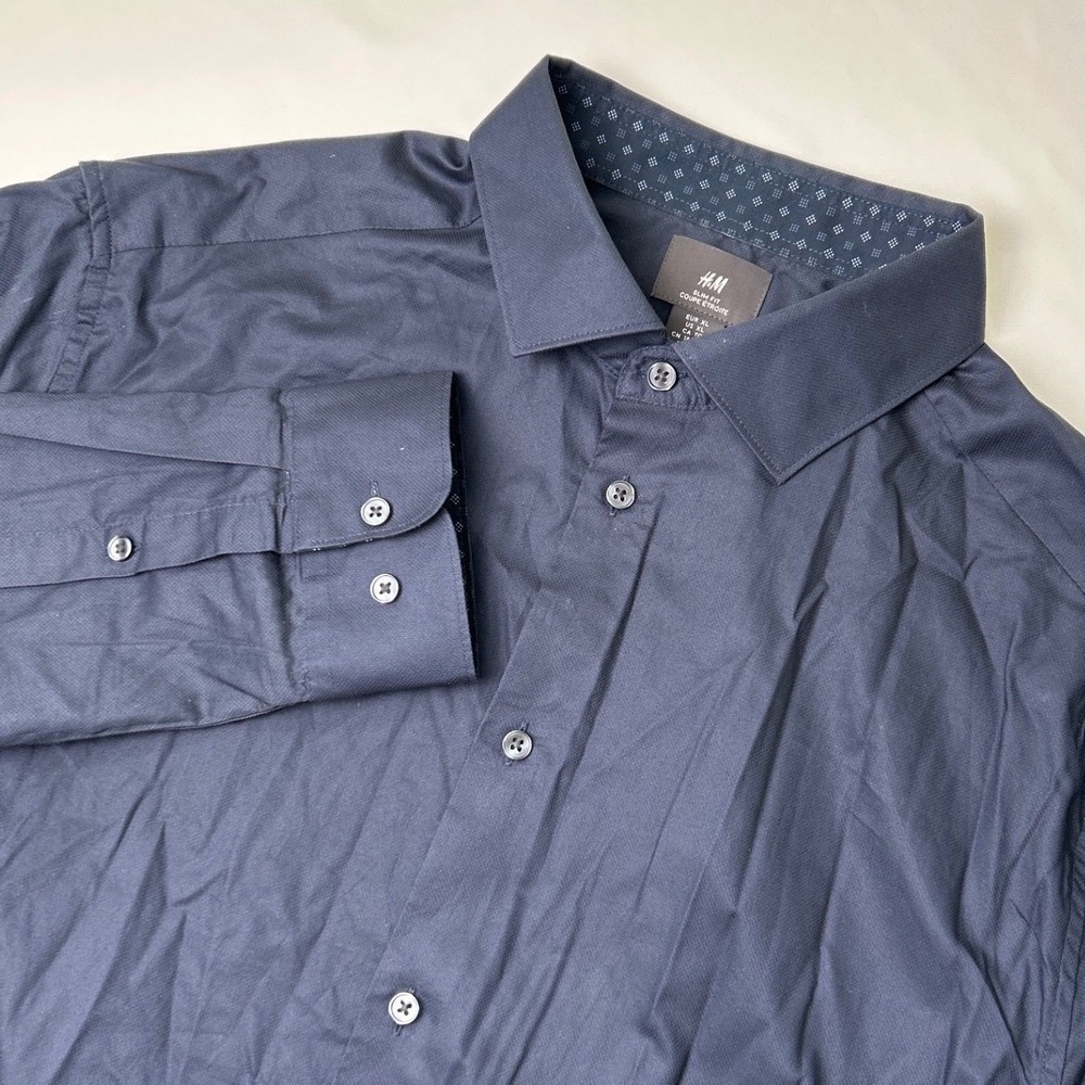 H&M Mens Slim Fit Dark Navy Blue Button Down Dress Shirt Size XL Business Casual